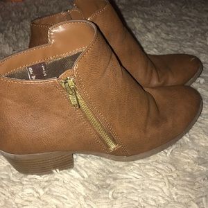American Eagle Booties